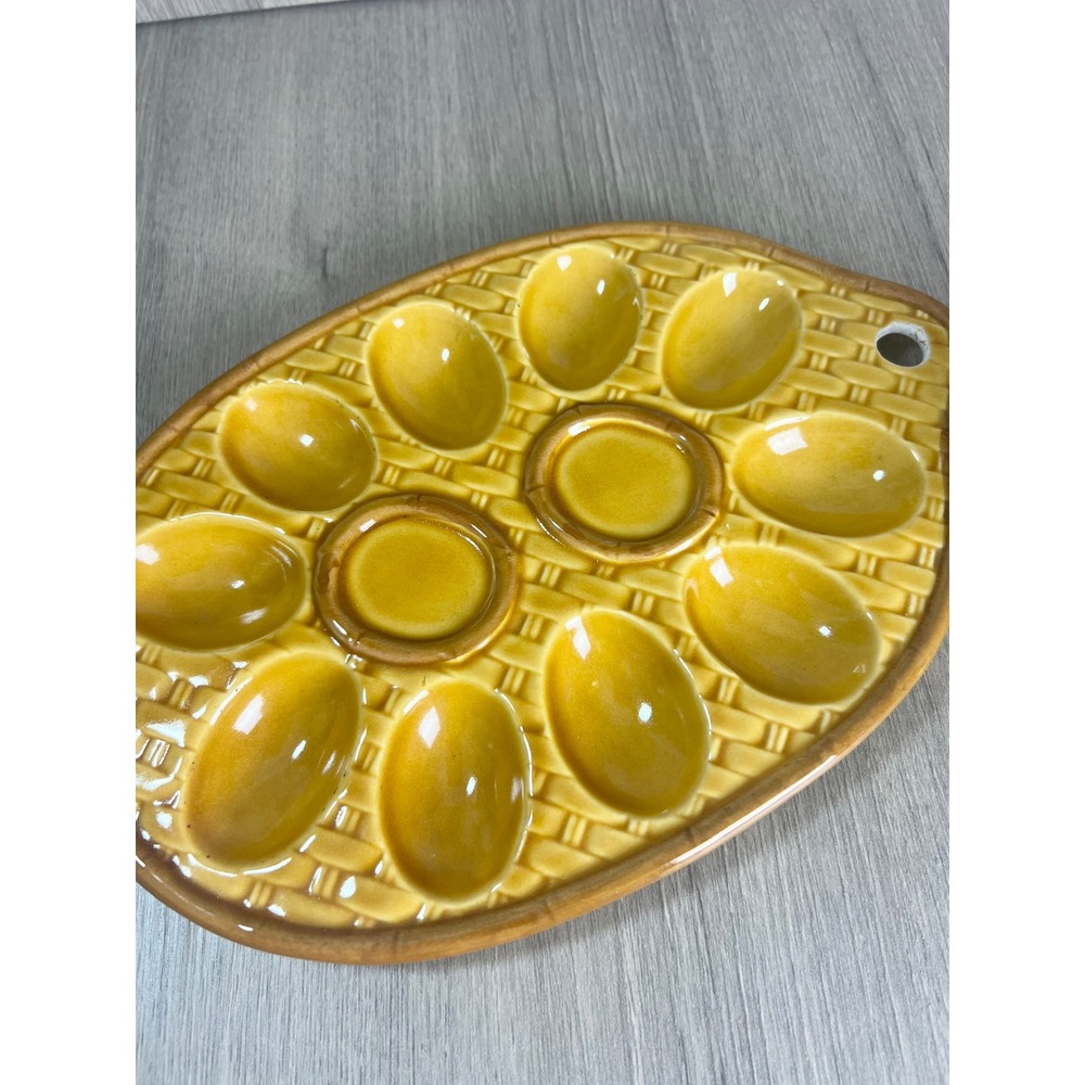 Vintage Ceramic Deviled Egg Tray with Chicken Salt and Pepper Shakers 3pc Set - Picture 7 of 10